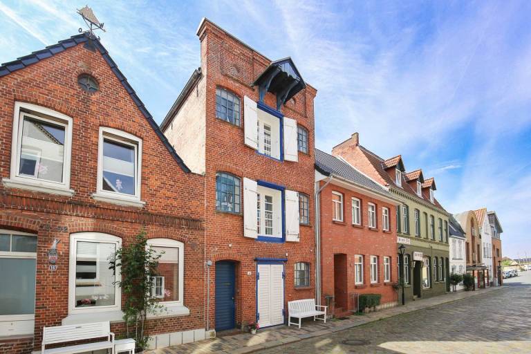 Ferienwohnung Altes Kontorhaus Kajüte in Husum für bis zu 2 Personen — photo 2