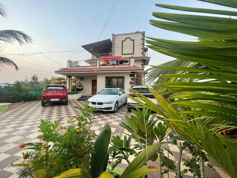 300 m&sup2; Villa