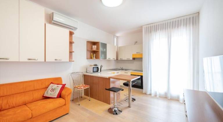 Rental apartment with 2 rooms for 5 persons — photo 2