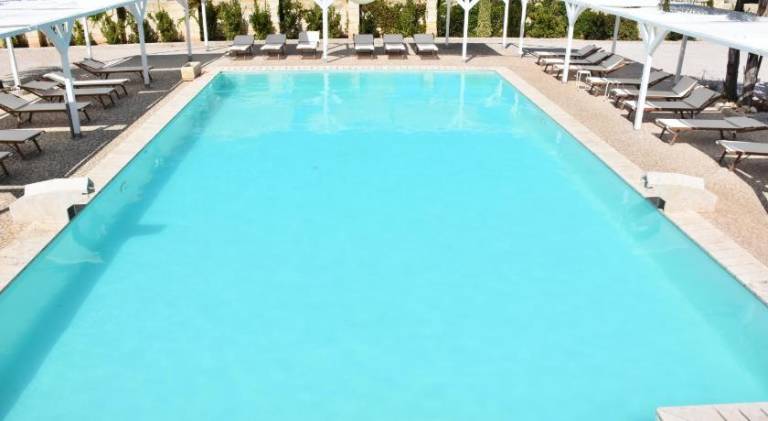 Serviced apartment with pool, garden & terrace in Nardò