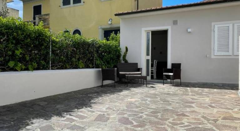 House with pool | Beach nearby | Pet-friendly — photo 3