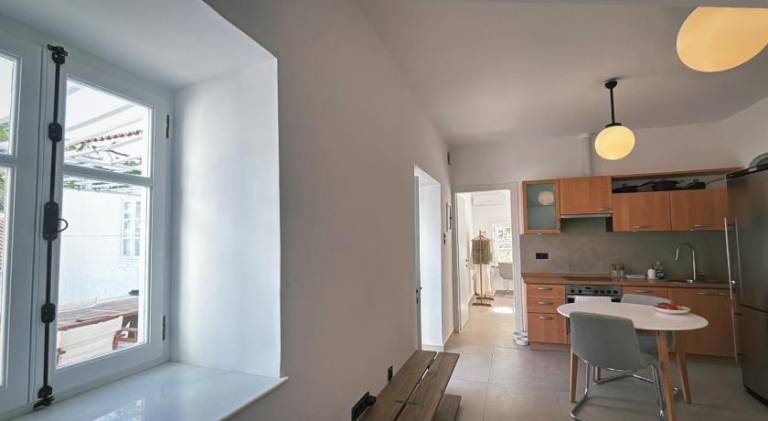 Holiday apartment with patio & yard — photo 4
