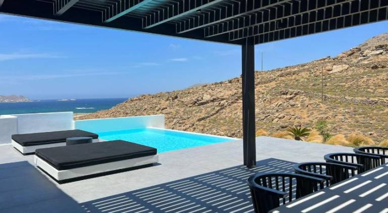 Nice villa with terrace, yard & hot tub | Close to the beach | Pets allowed — photo 3