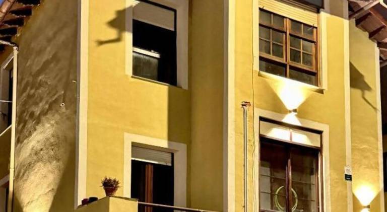 House with patio in Santander