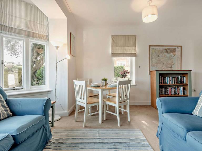 Fully equipped lovely cottage | Water view | Pets allowed — photo 5