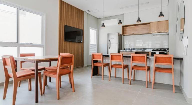 Holiday apartment with terrace & yard | Next to Rua 25 de Março — photo 3