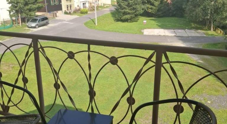 Holiday apartment with garden & barbeque — photo 4