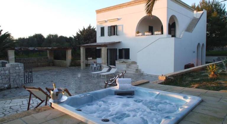 Apartment with grill & garden in Salve