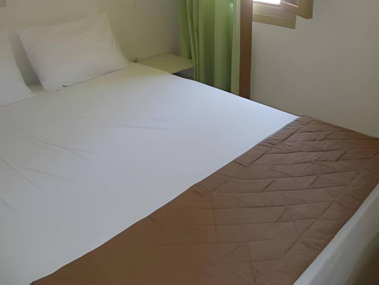Holiday apartment with terrace & yard in Sitia