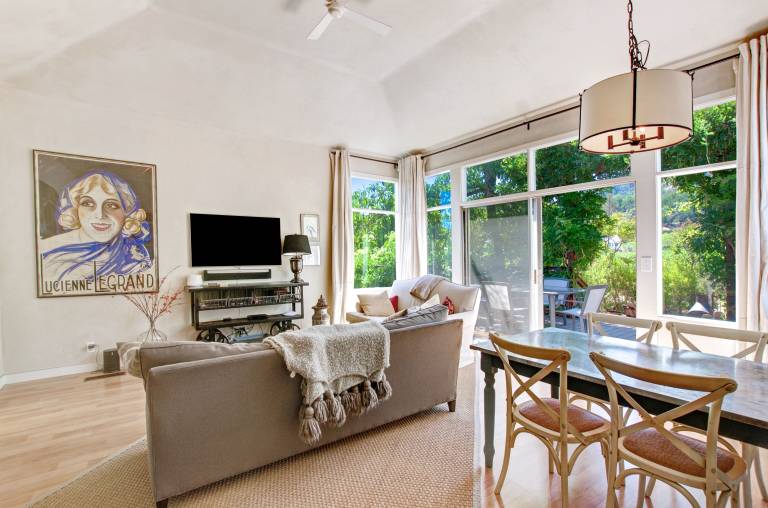 Cabin Saint Helena