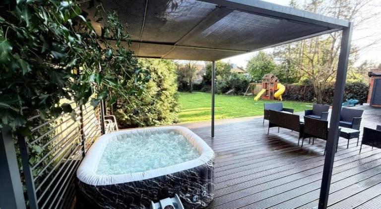 Holiday apartment with jacuzzi in London, KY