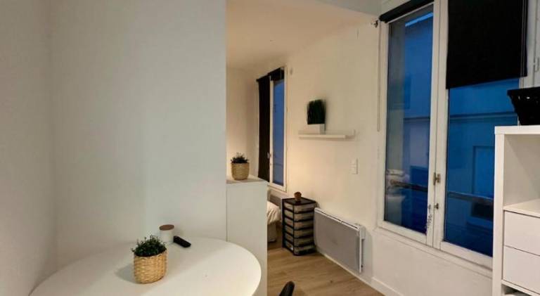 Rental apartment | Close to Arc de Triomphe in Courbevoie
