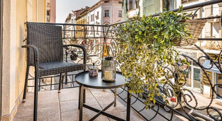 Apartment with terrace — photo 4
