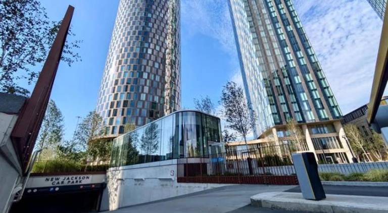 High Rise Apartment in City Centre with Stunning Views — photo 4