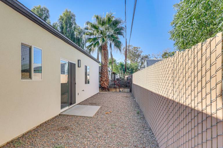 1 Block to Boat Launch! Home w/ Dog-Friendly Yard — photo 4