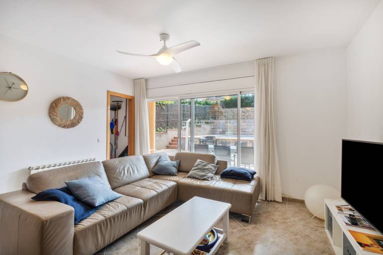 Holiday Home 'Pineda 12' with Mountain View, Private Pool and Wi-Fi — photo 4