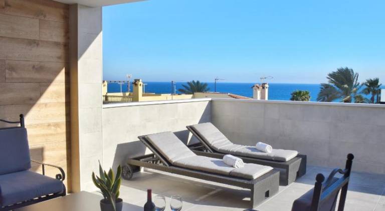 House with terrace in Estepona