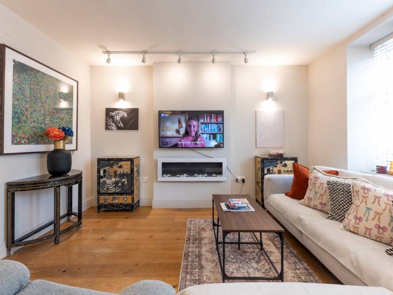Apartment  Hendon