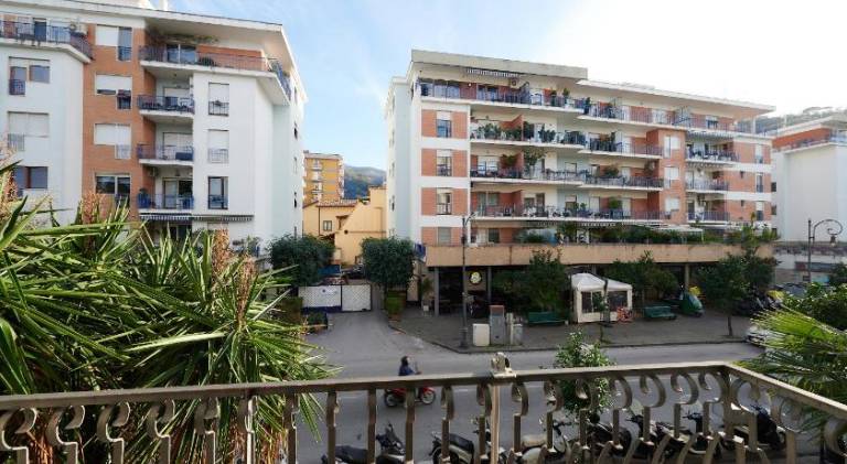 Holiday apartment with pool — photo 5