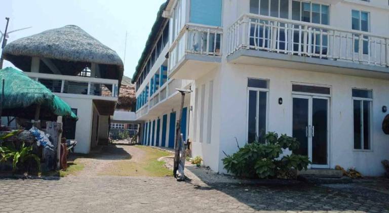 Sea Breeze Beach Resort — photo 5