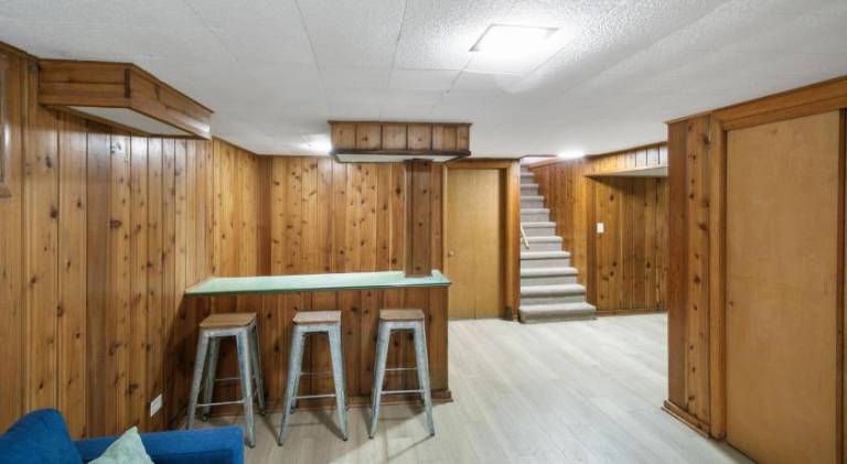 Spacious New 5 Bed Family Retreat Near Naval Base — photo 3