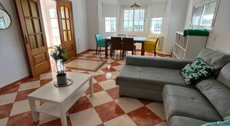 MALAGA, VILLA FAMARA, 10 personas, CERCA DE LA PLAYA CON PISCINA, 7 CAMAS, CAFE DE CORTESIA GRATIS — photo 2