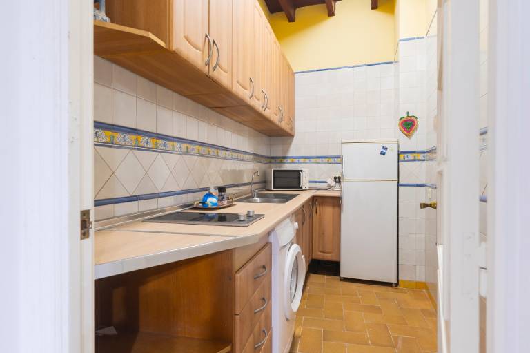 Nice rental apartment with fast internet | Near Torre del Oro | Pets are welcome — photo 5