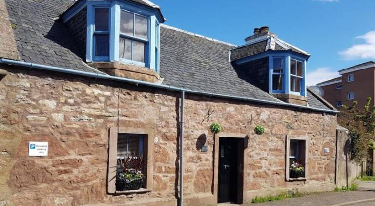 Ness City Cottage — photo 3