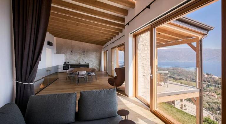 Family-oriented villa with sauna, garden & patio | Pets allowed — photo 3