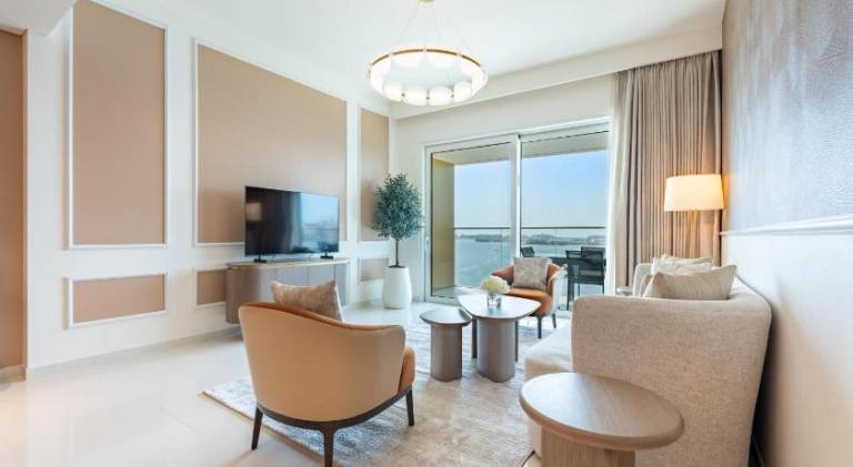 Luxe 2 bedroom Apartment full Sea and Palm Views in Abu Dhabi