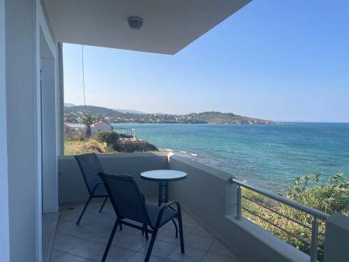 Apartma Παραλία Καρφάς