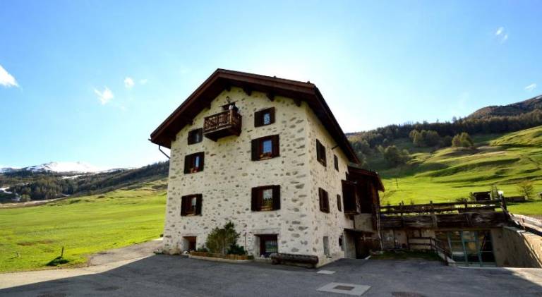 Apartment with 3 rooms for 6 persons in Livigno