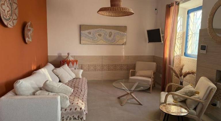 Villa with pool | Pet-friendly — photo 4