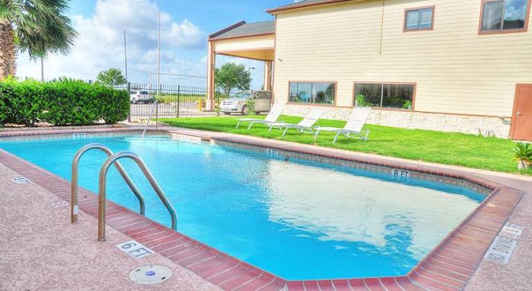 Quality Inn & Suites Victoria South — photo 3