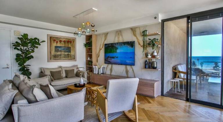 Ultra Luxury 3BR Beach Apartment — photo 2