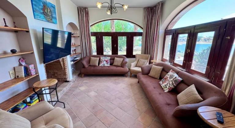 Villa with 4 rooms for 9 persons — photo 3