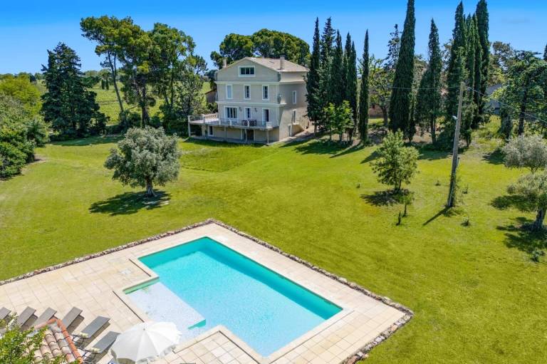 Villa La Tamarissière