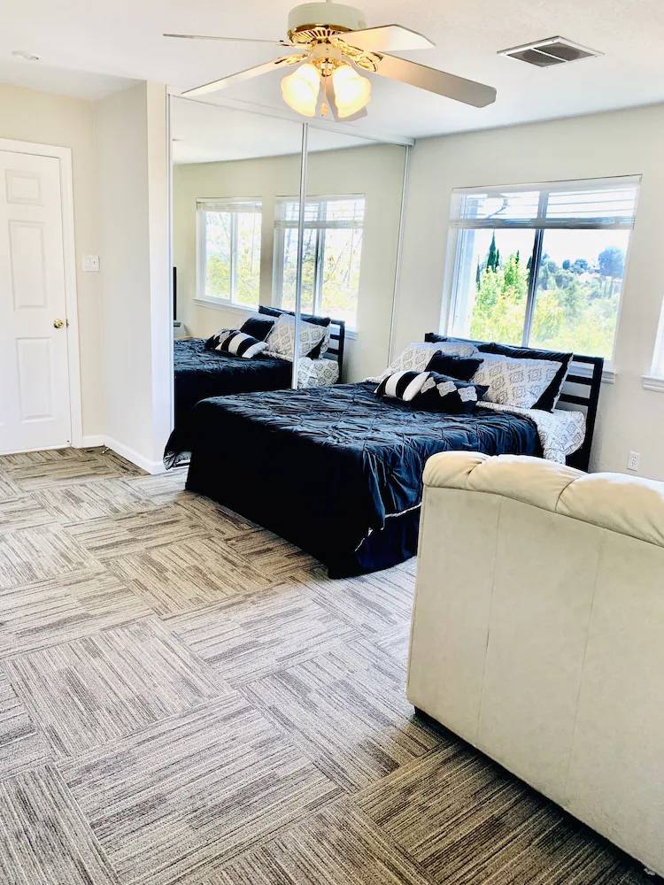 Apartment  East Foothills