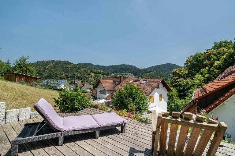 Apartment 'Ferienwohnung S'Raubers' with Private Terrace, Private Garden and Wi-Fi — photo 2