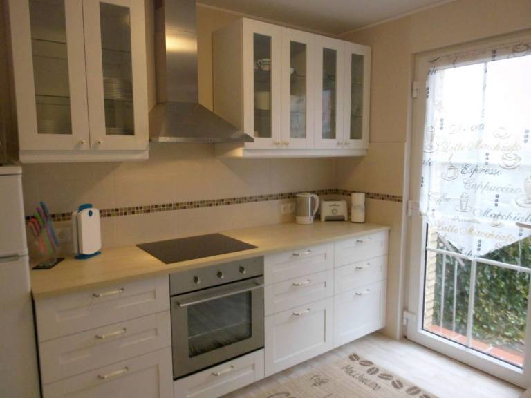 Holiday apartment with barbecue & patio — photo 4