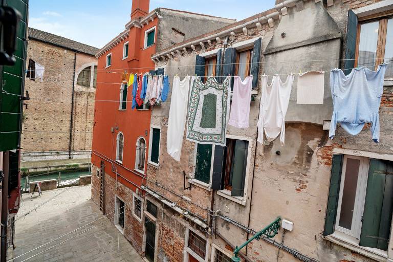 Tiepolo – Elegant Room in Central Venice near Biennale and St. Mark’s Square — photo 3