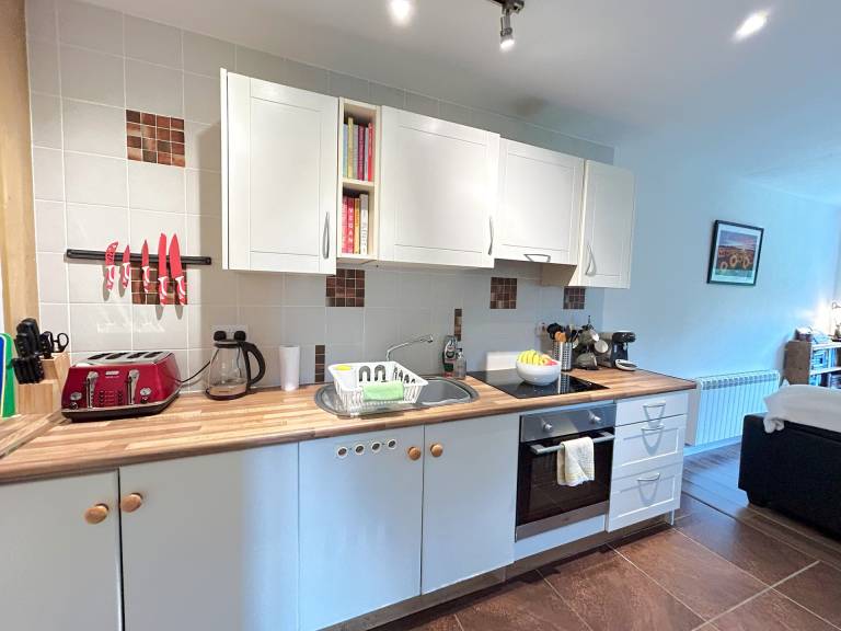 93 Clifden Glen Holiday Cottage — photo 3