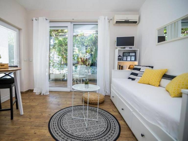Studio flat with terrace Biograd na Moru, Biograd (AS-25385-a) in Biograd na Moru
