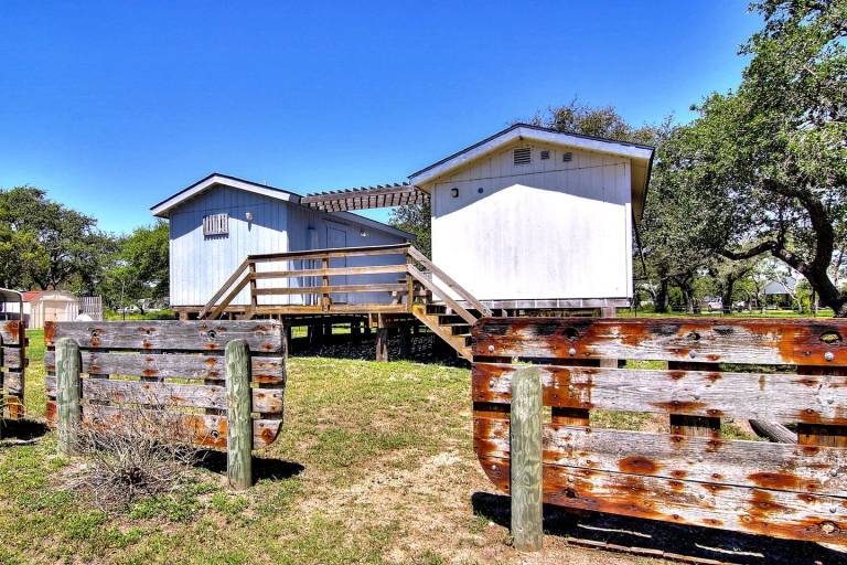 House Aransas Pass