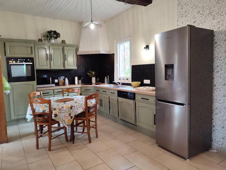 Gite with garden, grill & patio — photo 3