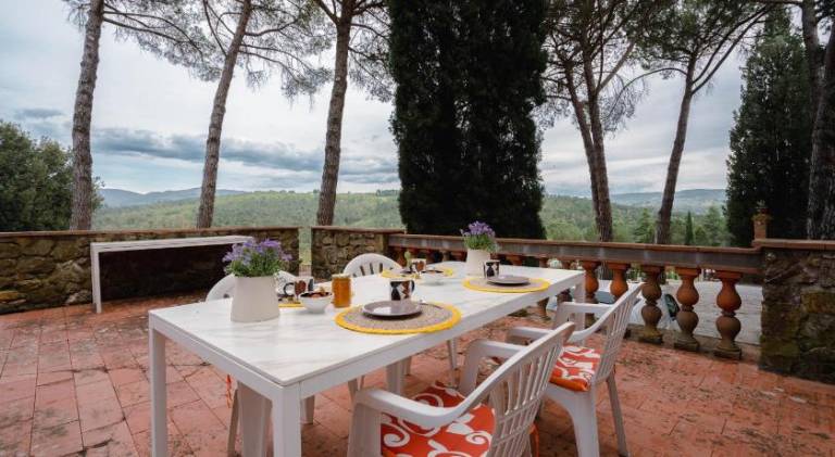 Rental apartment with barbeque, garden & terrace — photo 3