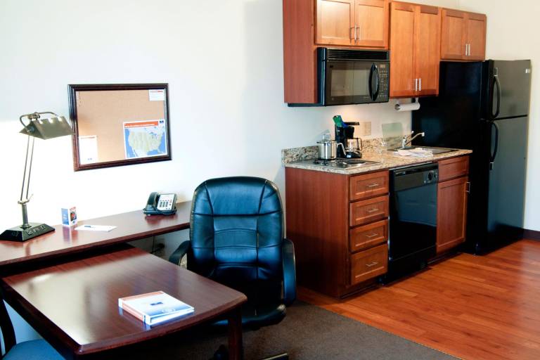 Candlewood Suites Salina By IHG — photo 5