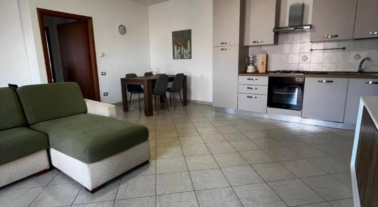 Rental apartment with 2 rooms for 5 persons — photo 2