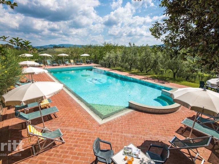 Fully equipped beautiful vacation home with BBQ, yard & terrace | Pet-friendly — photo 3