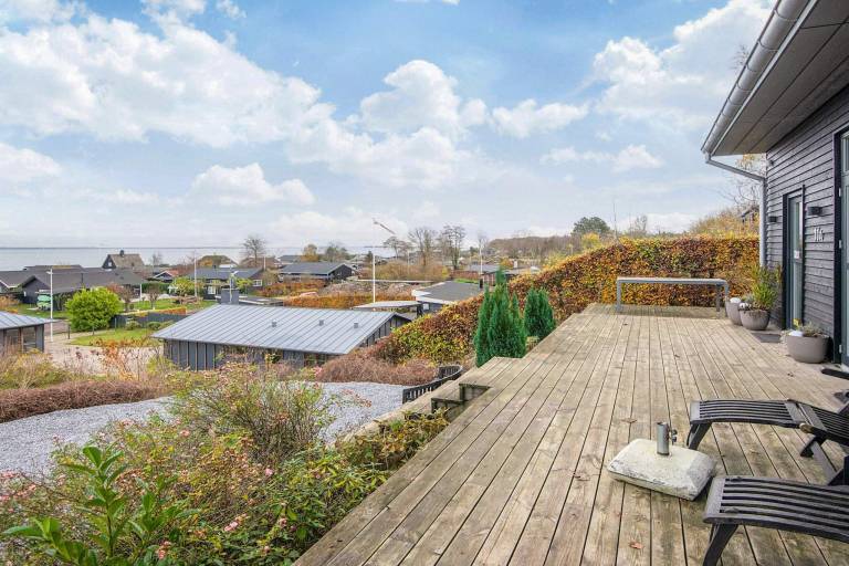 Fully equipped beautiful house with patio & yard | Close to the beach | Pets are welcome — photo 4